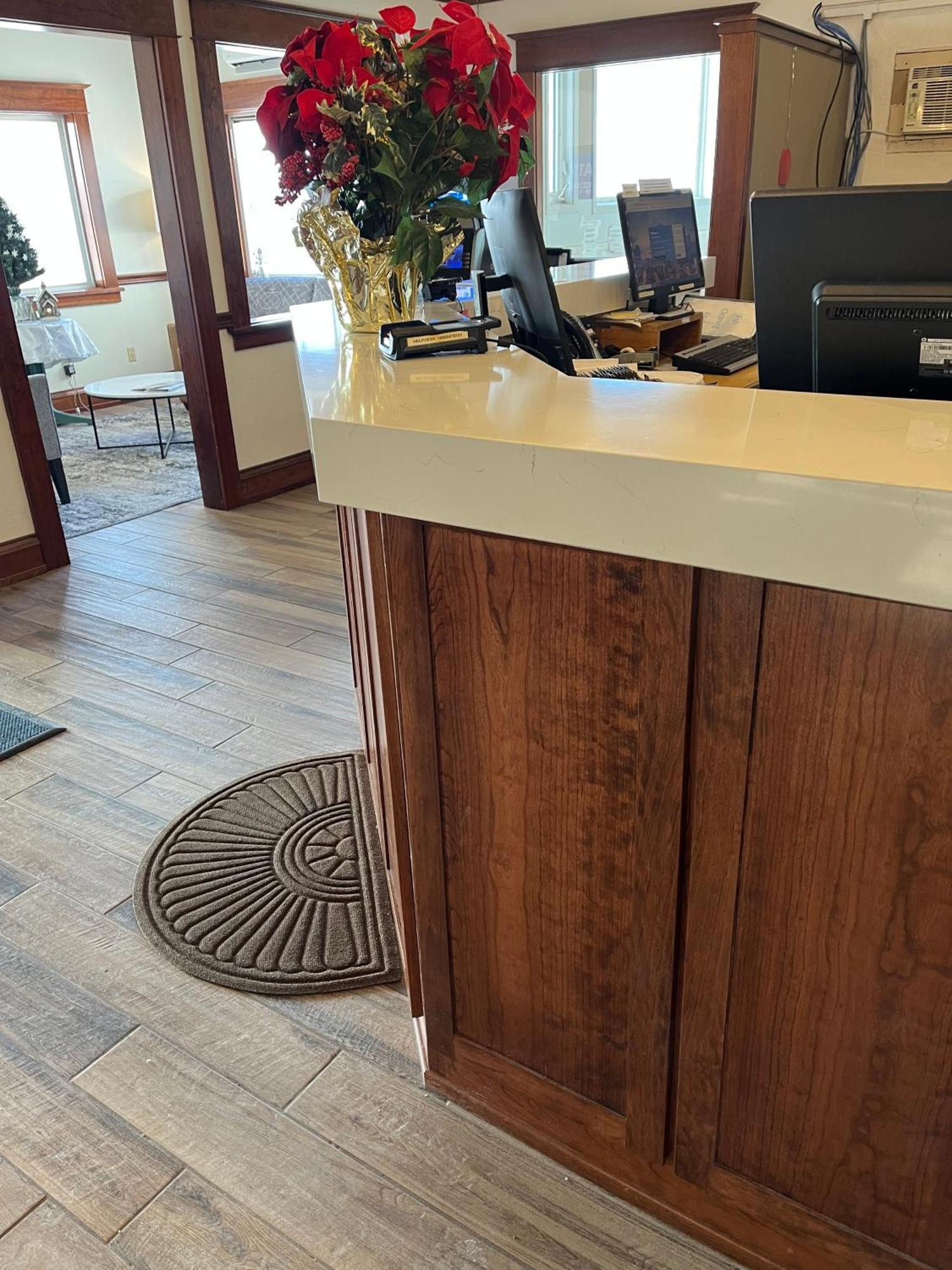 Fireside Inn And Suites Devils Lake Exterior foto